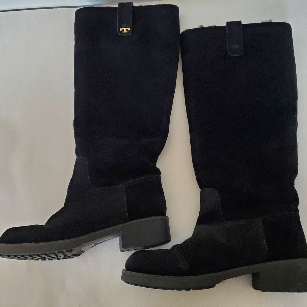 TORY BURCH Sz 9 WAYLAND Black Suede Sheep Fur Tall Boots Gold Logo 1.5" Heel EUC - Picture 4 of 16
